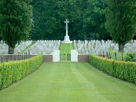 hermies hill cemetery cambrai